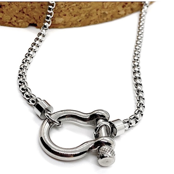 Horseshoe Silver Necklace Bracelet Matching Set HoreseBit Stainless Steel - Picture 9 of 9